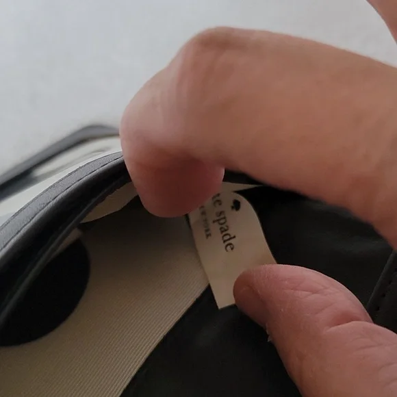 Kate Spade New York gold shimmer long wallet - Picture 15 of 16